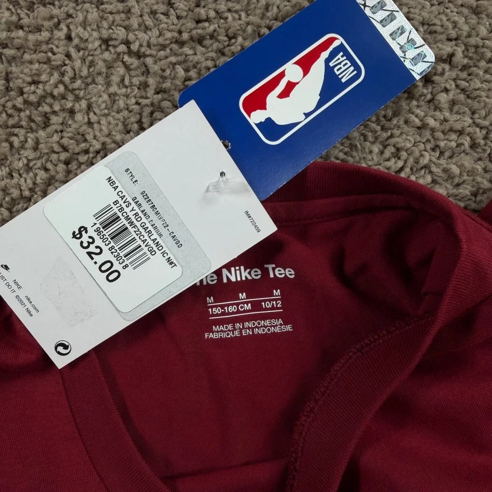 Nike Cleveland Cavaliers Darius Garland 10 NBA T-Shirt boys Medium 10-12 sporty